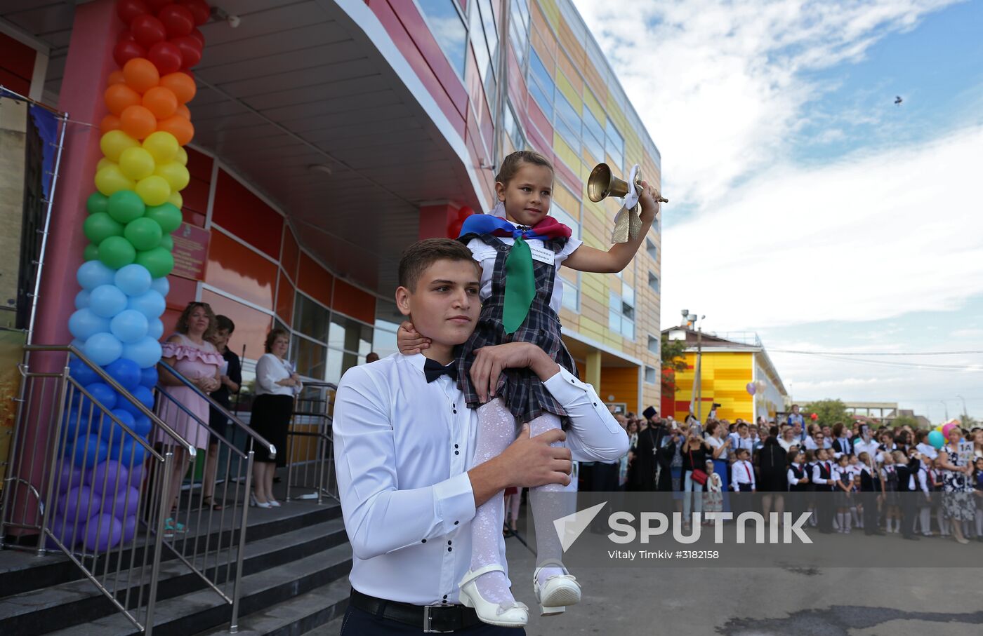 New school year starts in Russia