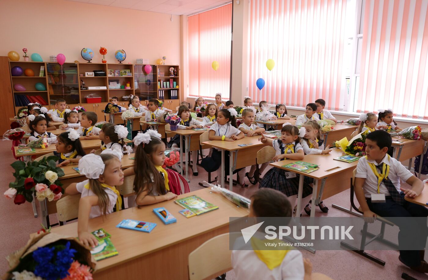 New school year starts in Russia