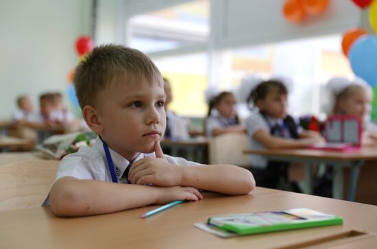 New school year starts in Russia