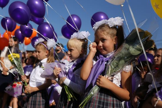 New school year starts in Russia
