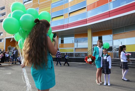 New school year starts in Russia