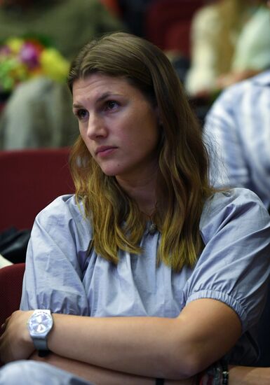 Meeting of Satirikon Theater company