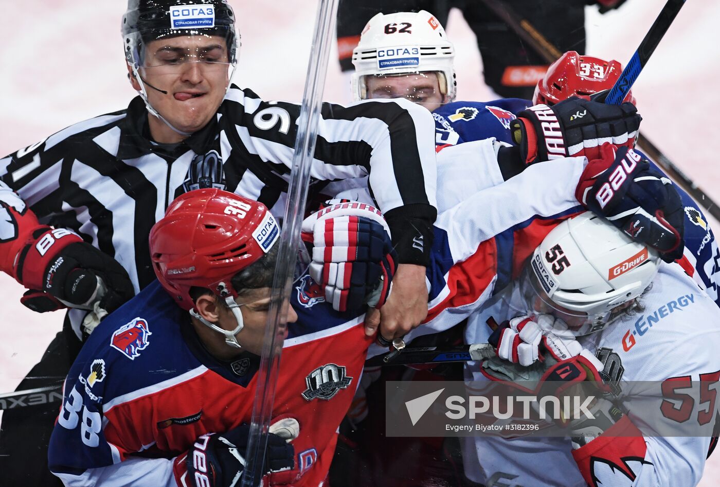 Kontinental Hockey League. CSKA vs. Avangard