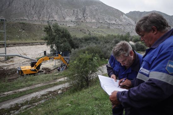 Over 500 tourists cut off by mudslide in Kabardino-Balkaria