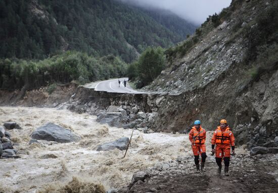 Over 500 tourists cut off by mudslide in Kabardino-Balkaria