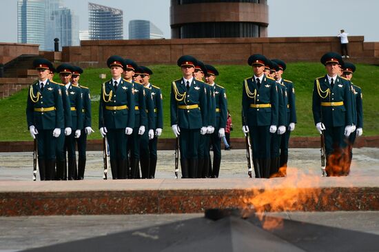 Parade of Pobeda cars