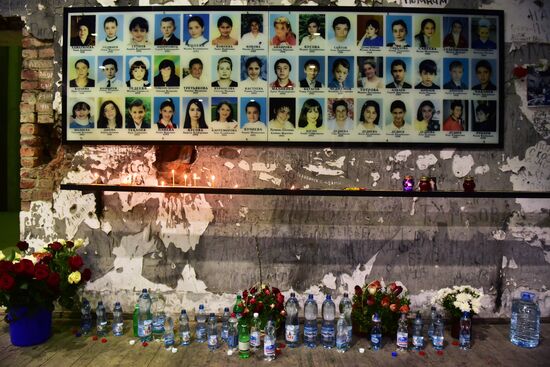 Mourning ceremonies in Beslan