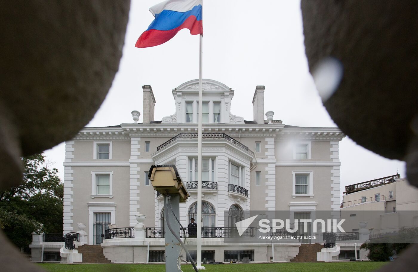 Searches in Russian Trade Mission in Washington