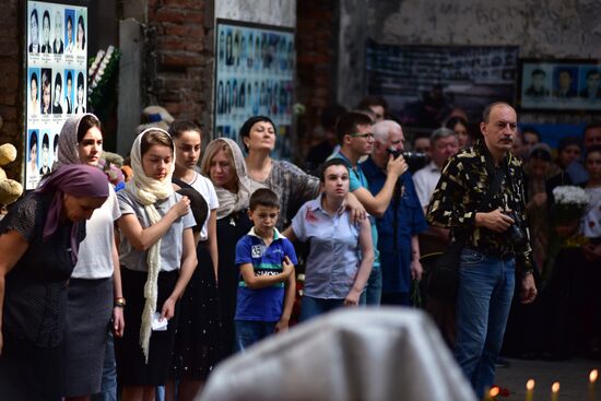 Mourning ceremonies in Beslan