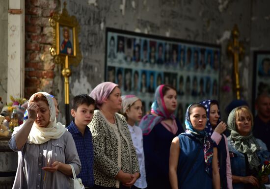 Mourning ceremonies in Beslan