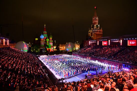 Spasskaya Tower International Military Music Festival closing ceremony