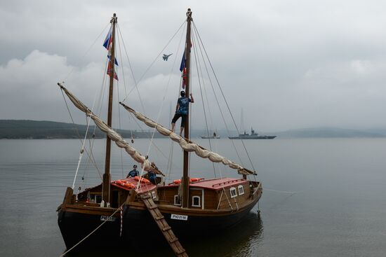 "Far Eastern Street" exhibition opens during the 2017 Eastern Economic Forum