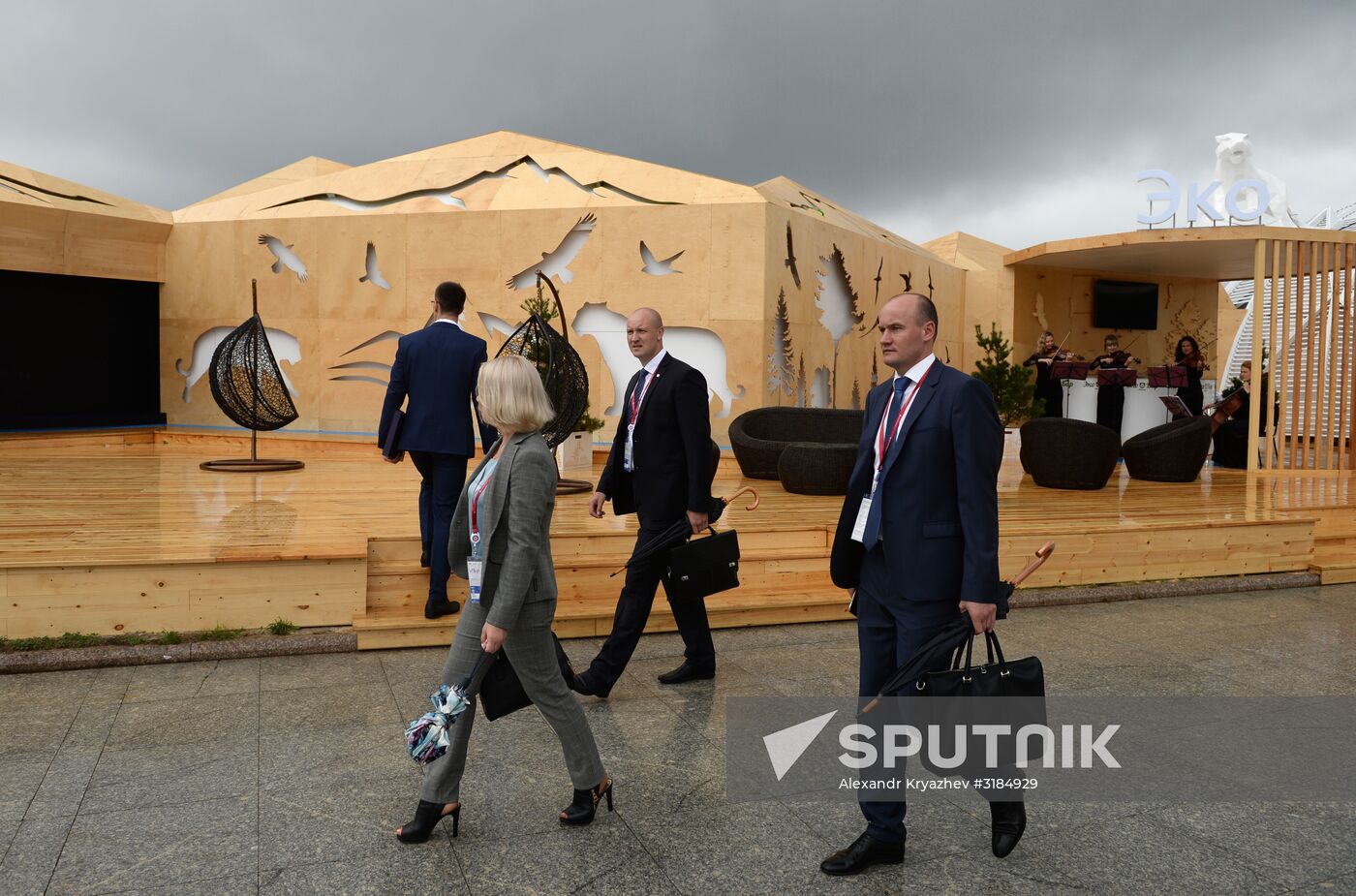 "Far Eastern Street" exhibition opens during the 2017 Eastern Economic Forum