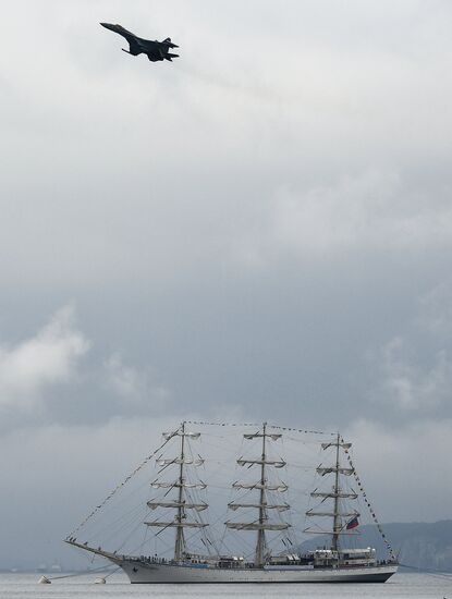 "Far Eastern Street" exhibition opens during the 2017 Eastern Economic Forum