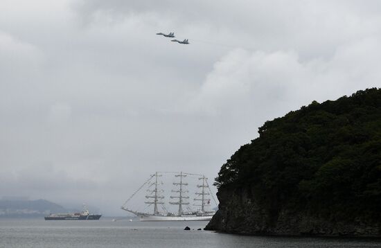 "Far Eastern Street" exhibition opens during the 2017 Eastern Economic Forum