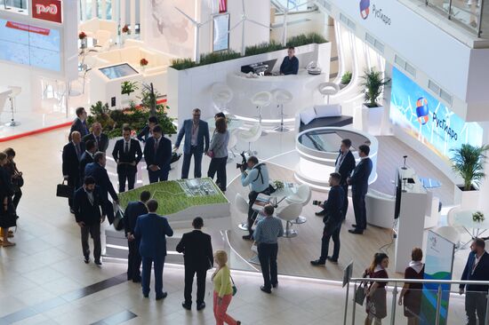 Preparing to open the Eastern Economic Forum