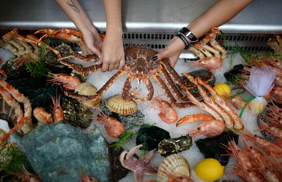 "Far Eastern Street" exhibition opens during the 2017 Eastern Economic Forum