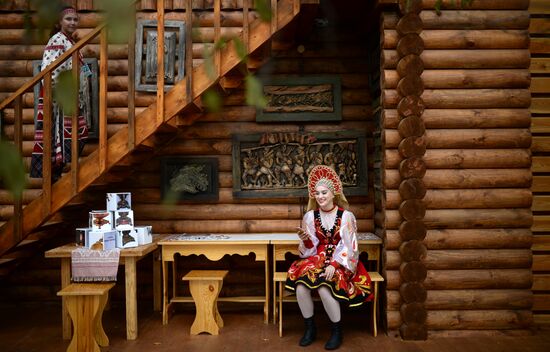 "Far Eastern Street" exhibition opens during the 2017 Eastern Economic Forum