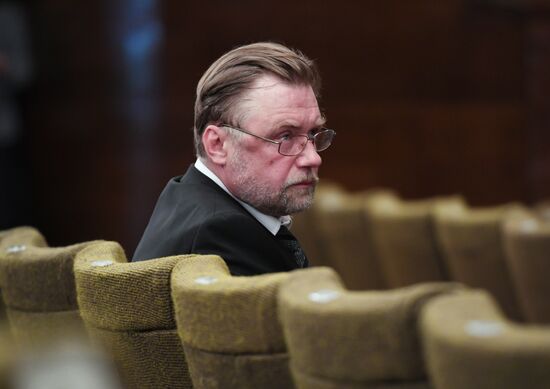 Members of Gorky Moscow Academic Art Theater company meet in Moscow
