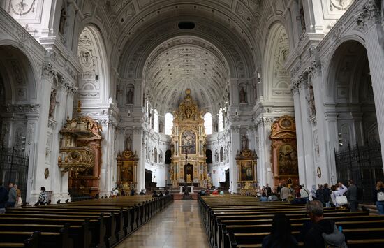 Cities of the world. Munich