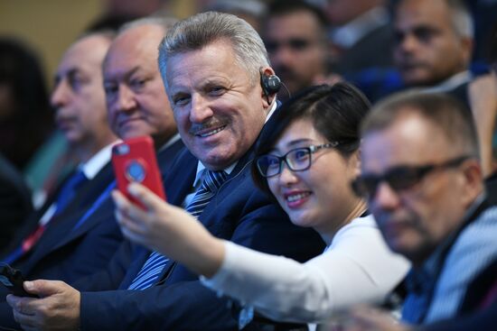 Eastern Economic Forum. Day one