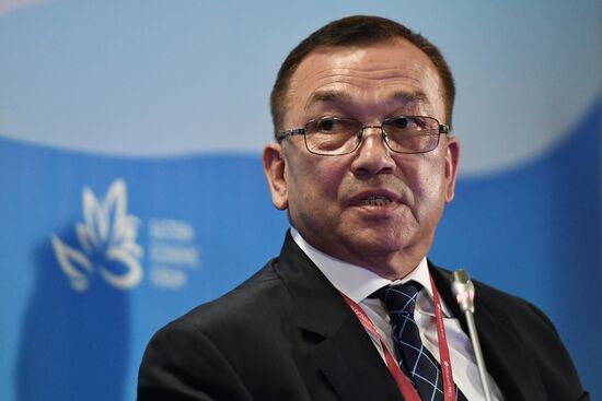 Eastern Economic Forum. Day one