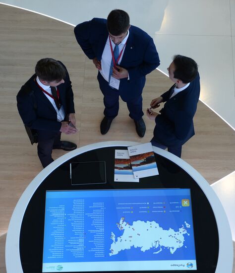 Eastern Economic Forum. Day one