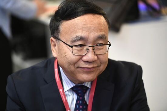 Eastern Economic Forum. Day one