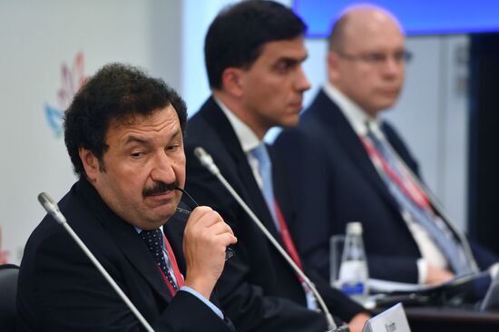 Eastern Economic Forum. Day one