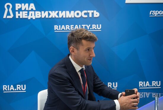 Eastern Economic Forum. Day one