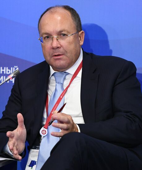 Eastern Economic Forum. Day one