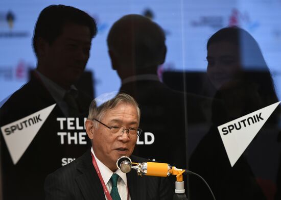Eastern Economic Forum. Day one