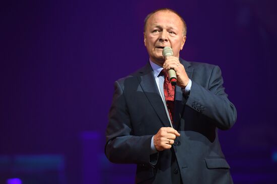 Premiere of play Overture for Theater with Orchestra at Moscow Provincial Theater