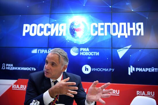 Eastern Economic Forum. Day two