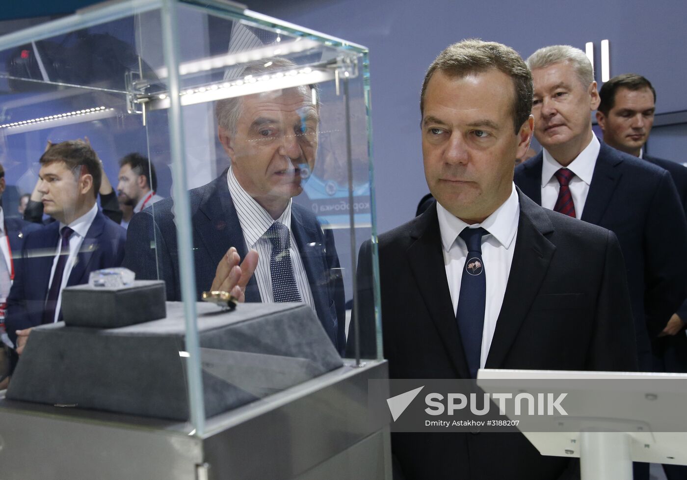 Prime Minister Dmitry Medvedev attends second Moscow Financial Forum