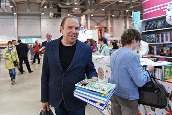 Moscow International Book Fair 2017. Day Three