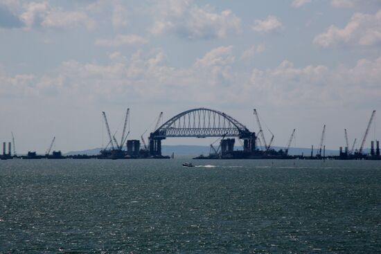 Crimean Bridge construction