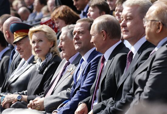 President Putin, Prime Minister Medvedev attend City Day opening ceremony on Red Square