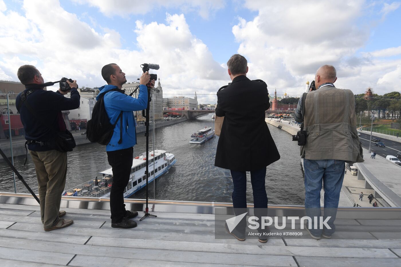 Zaryadye Park is opened in Moscow