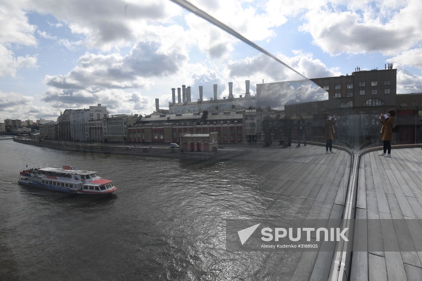 Zaryadye Park is opened in Moscow