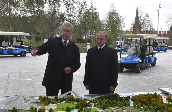 Russian President Vladimir Putin attends festive events devoted to 870th anniversary of Moscow