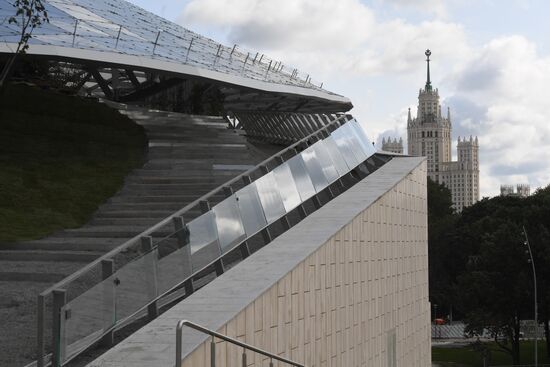 Zaryadye Park is opened in Moscow