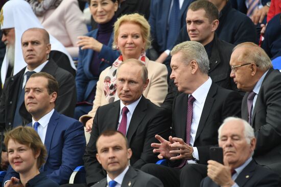 President Putin, Prime Minister Medvedev attend City Day opening ceremony on Red Square