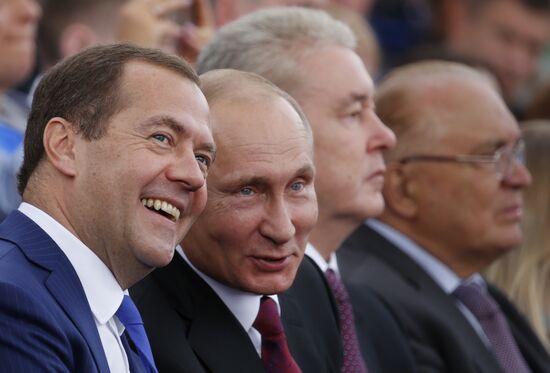 President Putin, Prime Minister Medvedev attend City Day opening ceremony on Red Square