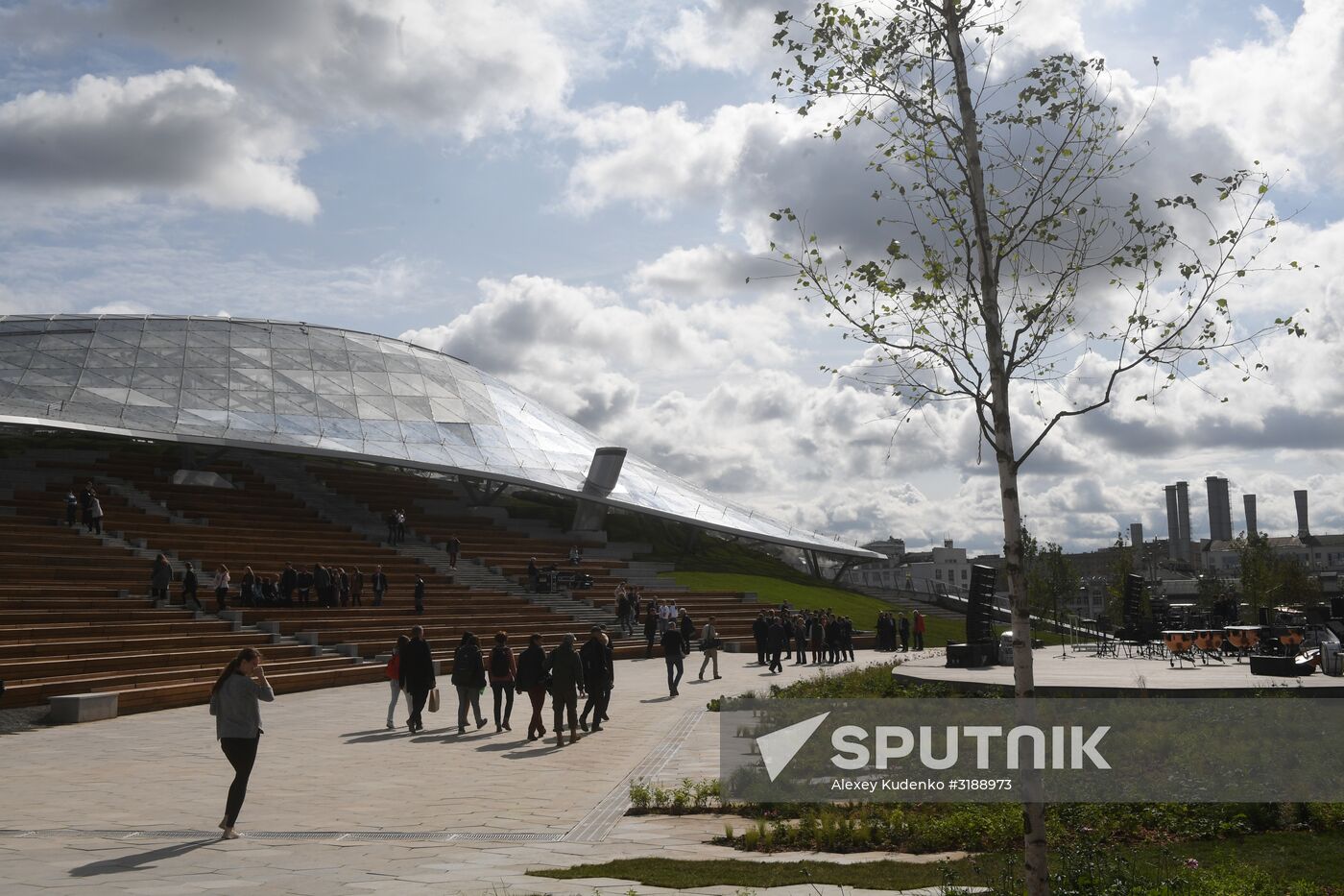 Zaryadye Park is opened in Moscow