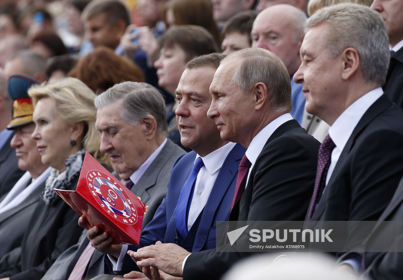 President Putin, Prime Minister Medvedev attend City Day opening ceremony on Red Square