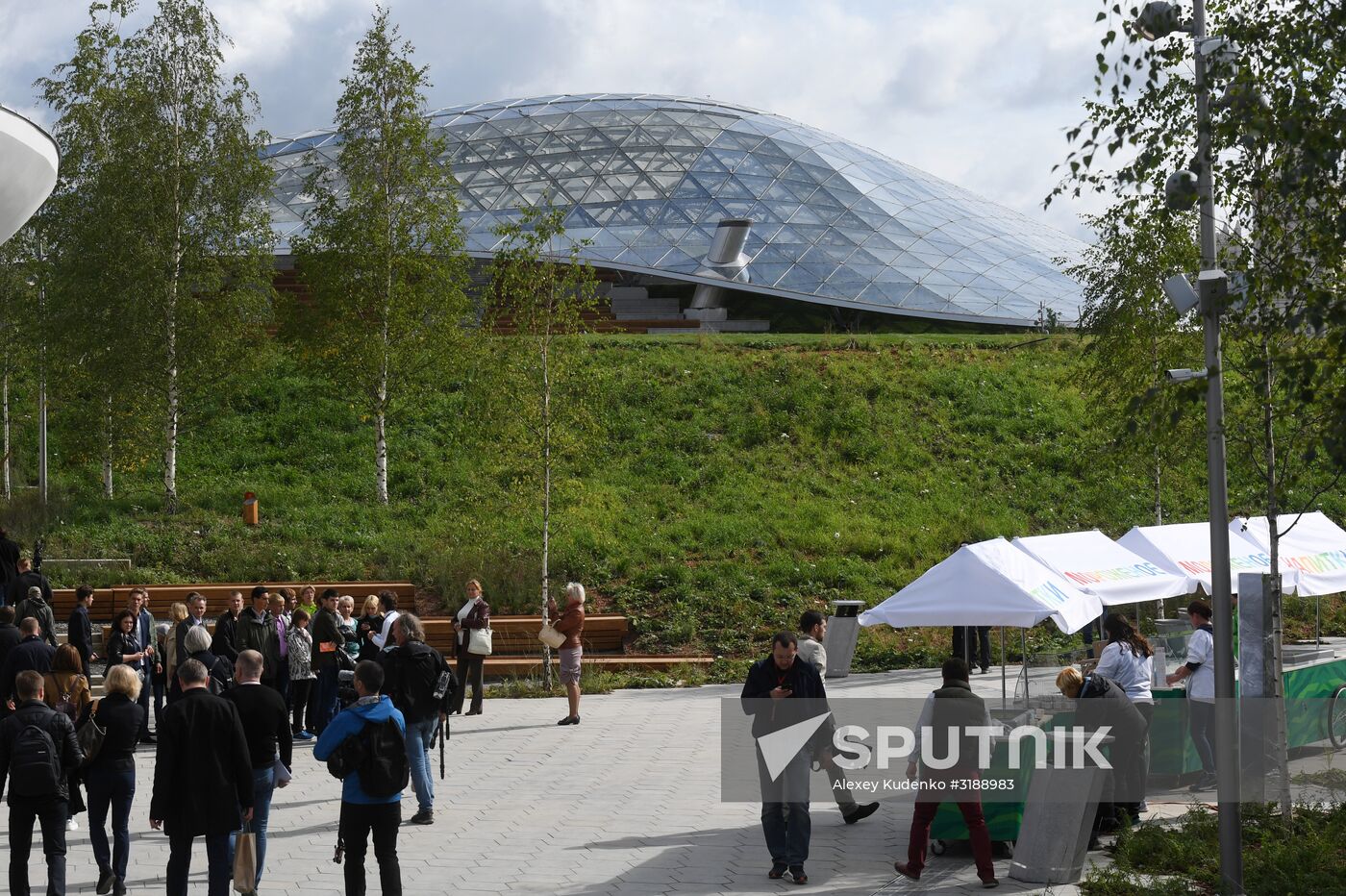 Zaryadye Park is opened in Moscow
