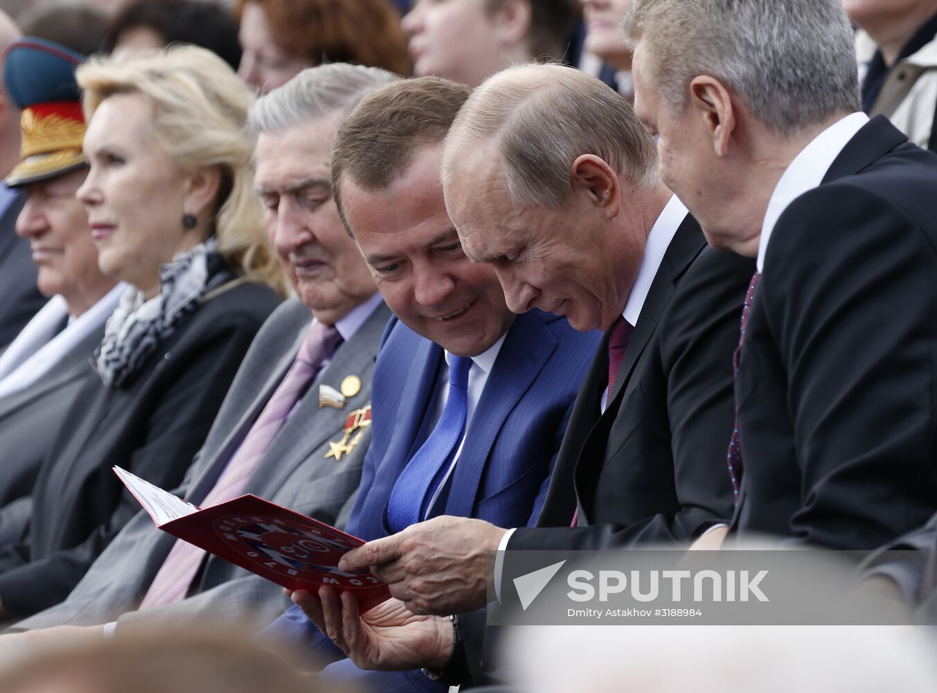 President Putin, Prime Minister Medvedev attend City Day opening ceremony on Red Square