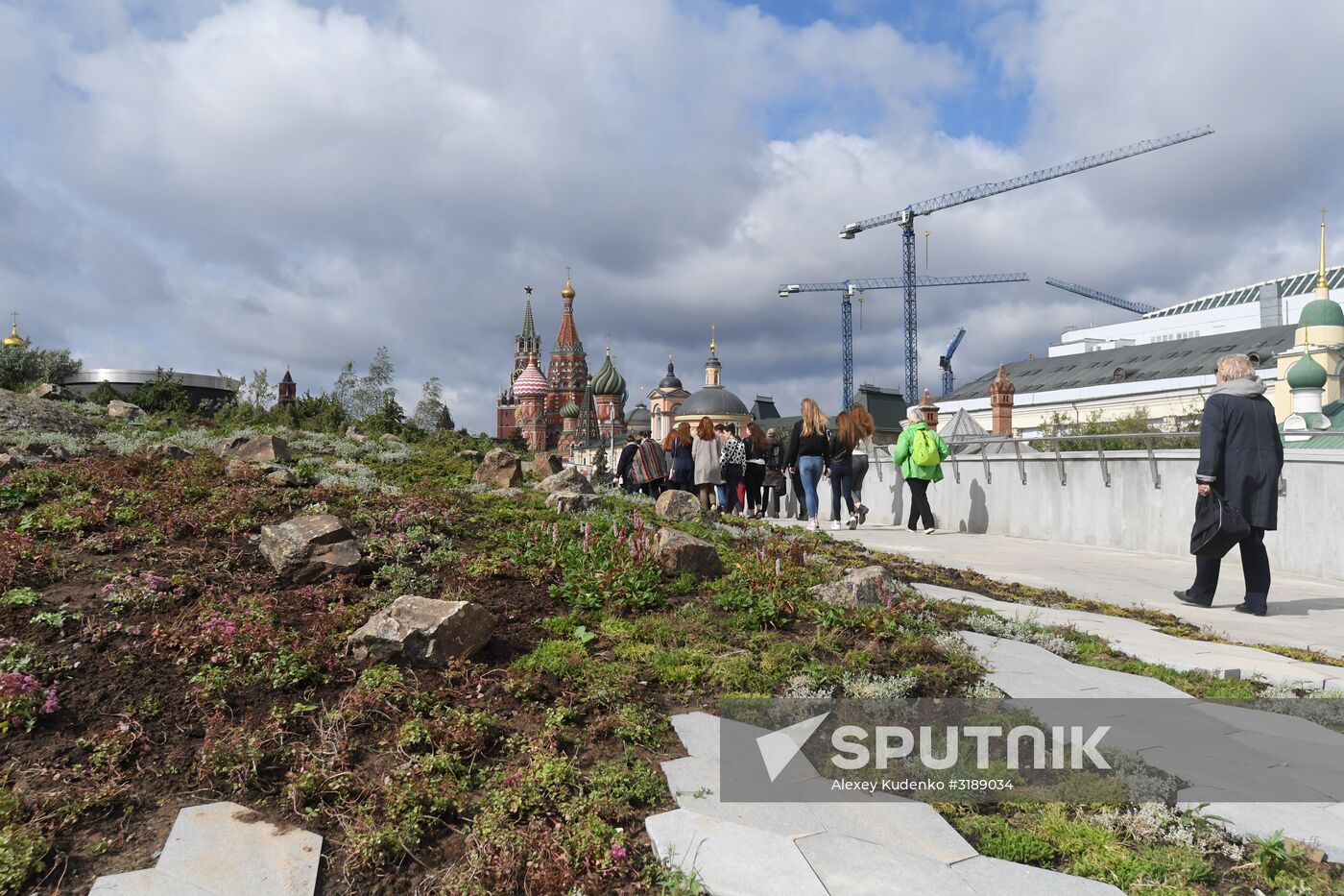 Zaryadye Park is opened in Moscow