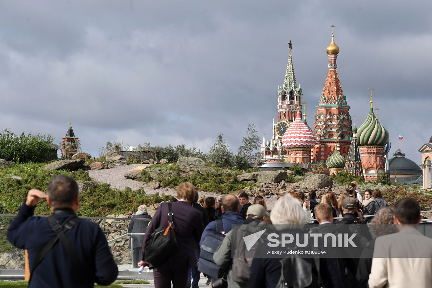 Zaryadye Park is opened in Moscow